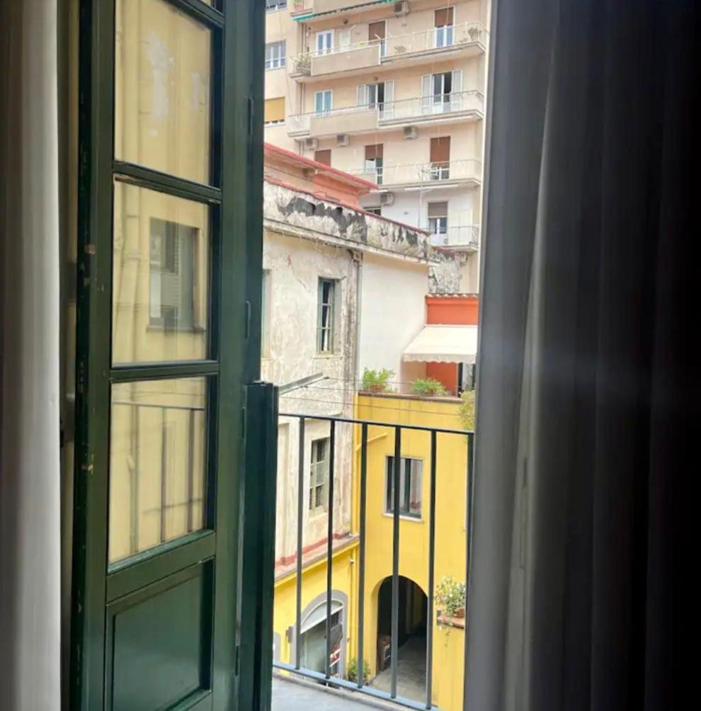 Maison Barriera - Luxury Suites - Salerno City Center ภายนอก รูปภาพ